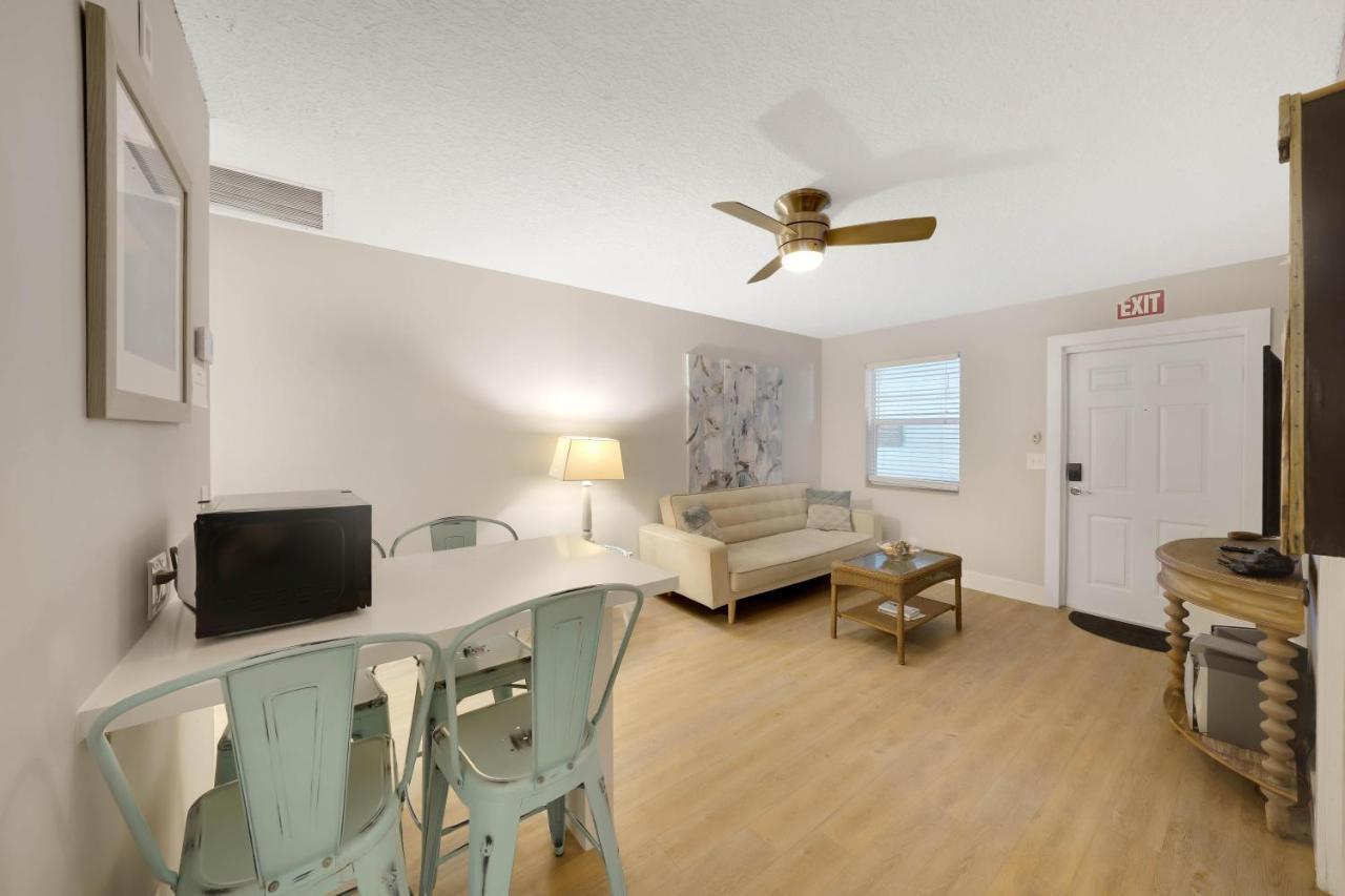 Beach Apart By Pmi Unit 2 West Palm Beach Exterior photo